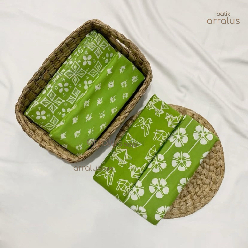 

Series Hijau Stabilo-Batik handmade-Original