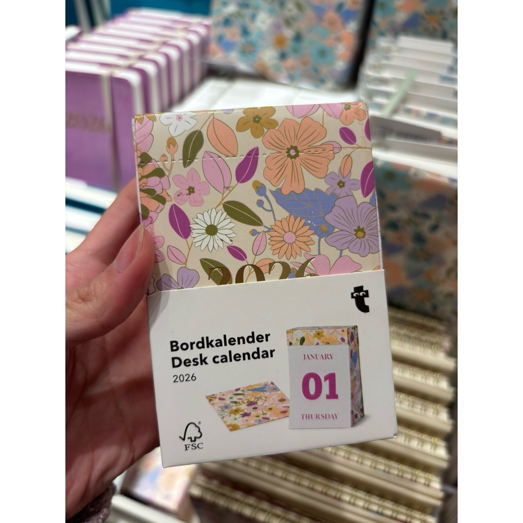 

Flying Tiger Desk Calendar - Kalendar 2026