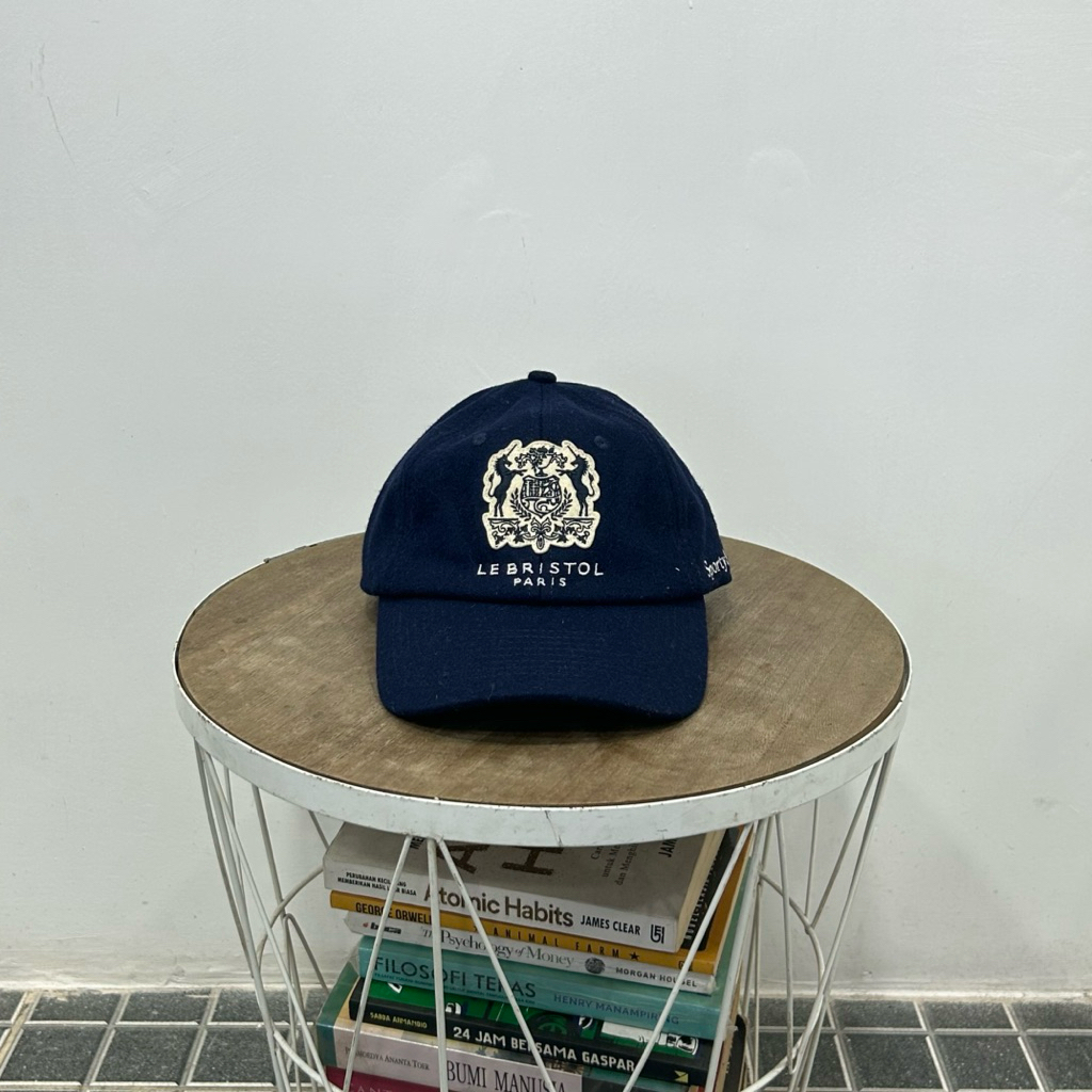 SPORTY AND RICH LE BRISTOL CREST WOOL CAP NAVY