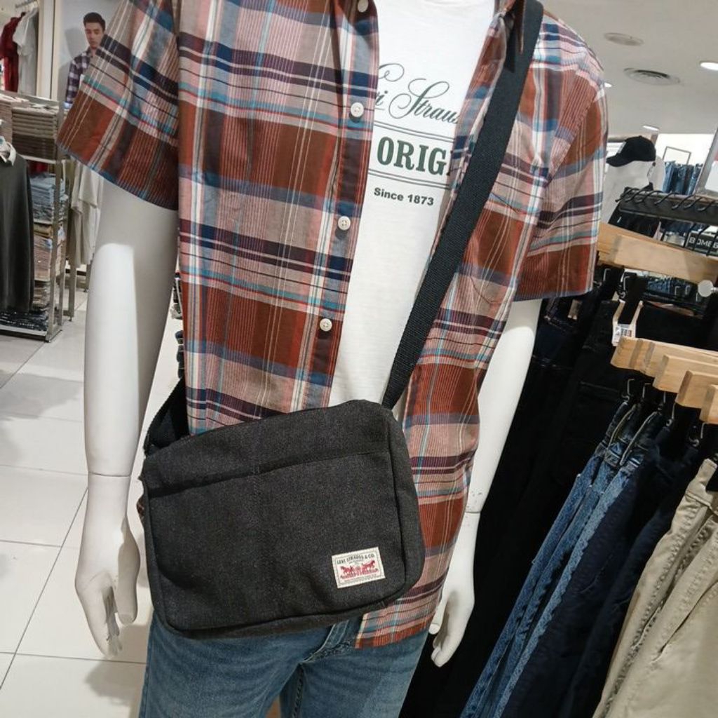 tas slempang levis original