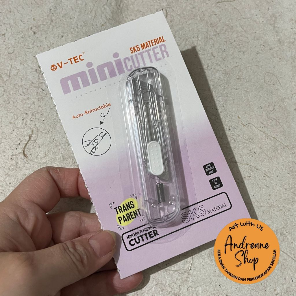 

Cutter Knife Mini V-TEC – Kecil, Kuat, dan Praktis Dibawa ke Mana Saja
