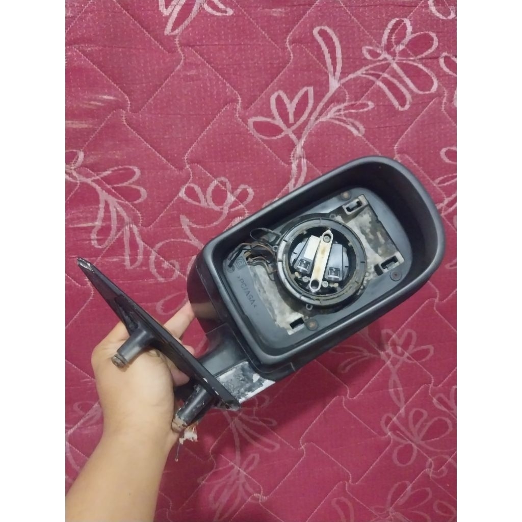 Spion Kanan BMW E34 Facelift