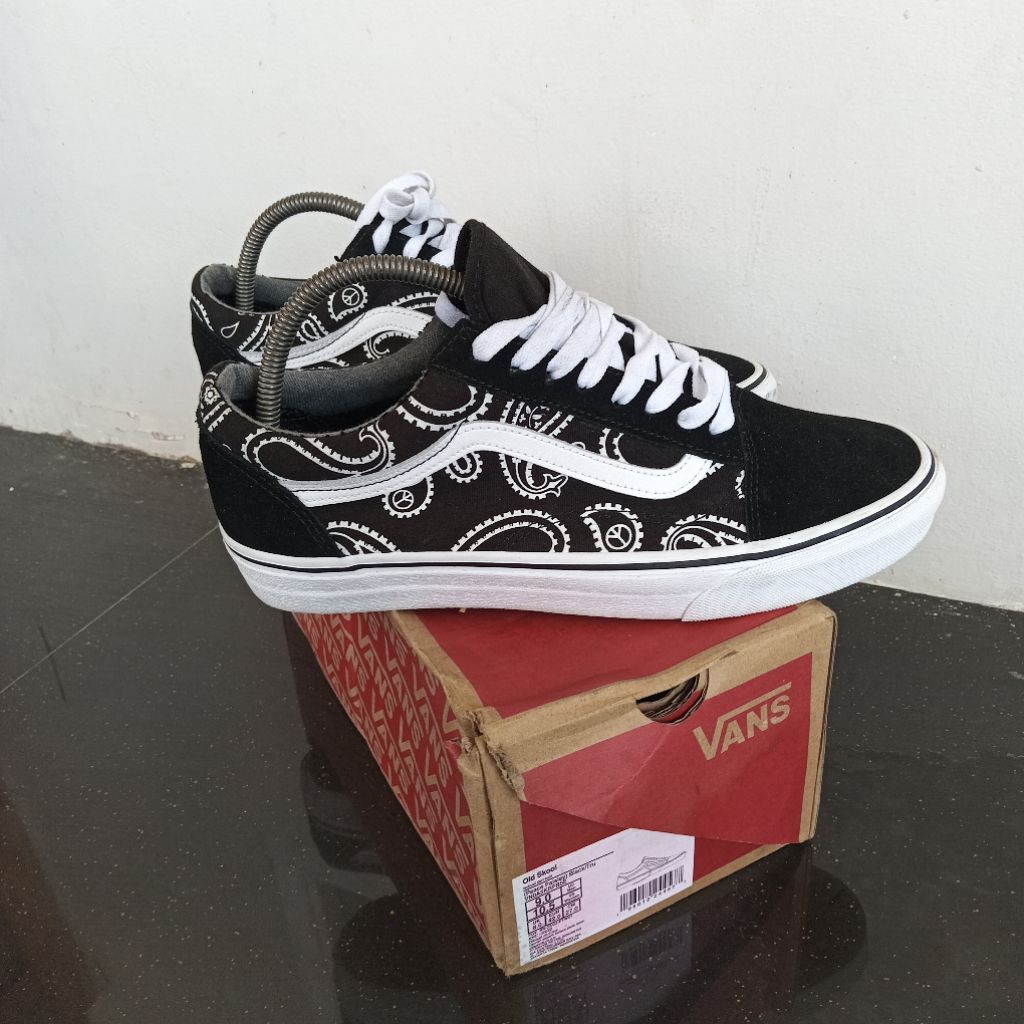 Vans Oldskool Peace Paisley preloved second