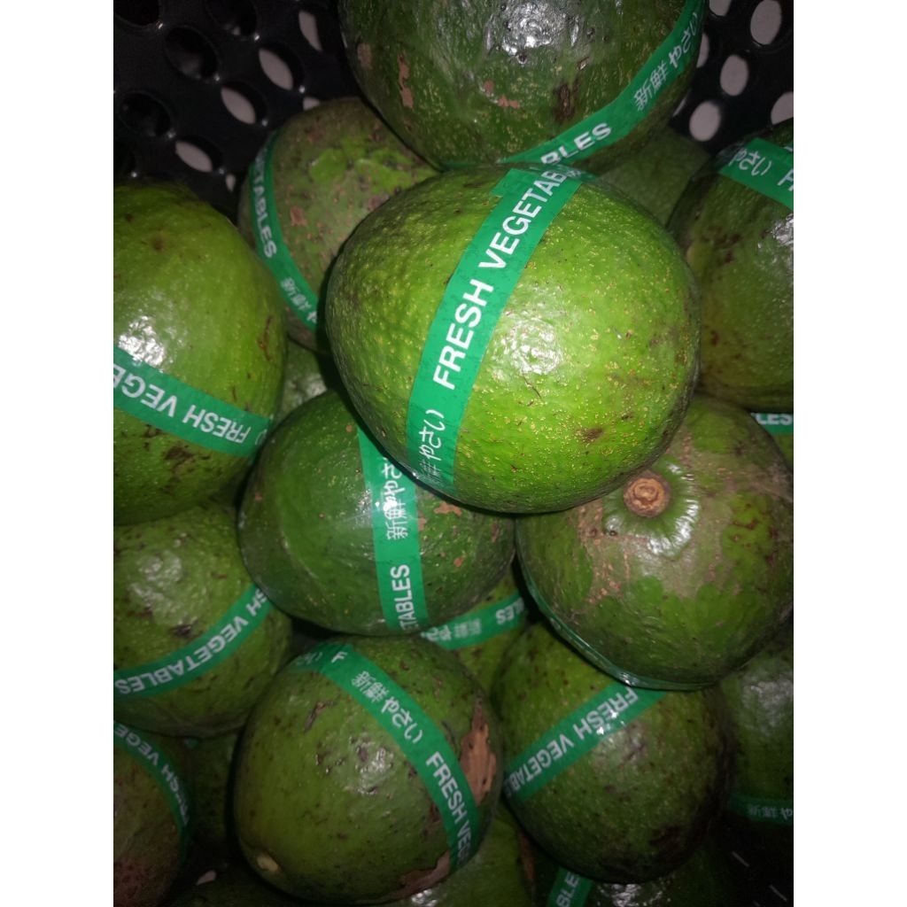 

ALPUKAT MIKI LOKAL SUPER 1kg ISI 2-3 DAGING TEBAL