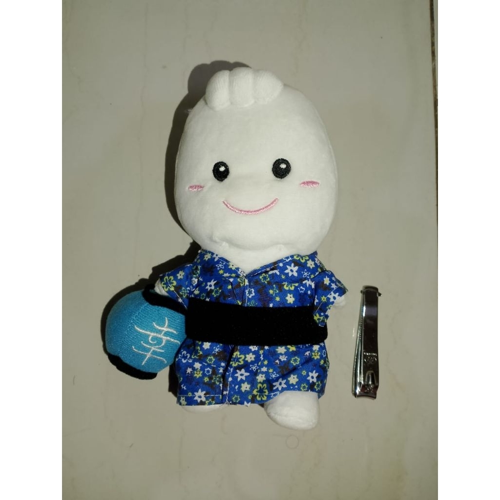 boneka hadiah mamypoko pokojang kimono