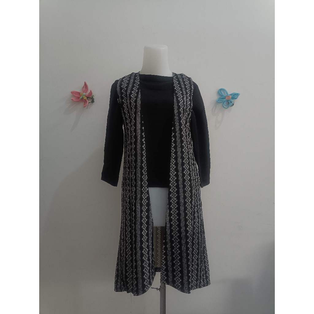 [PRELOVED] Outer Wanita COTTONINK DAN THIS IS APRIL