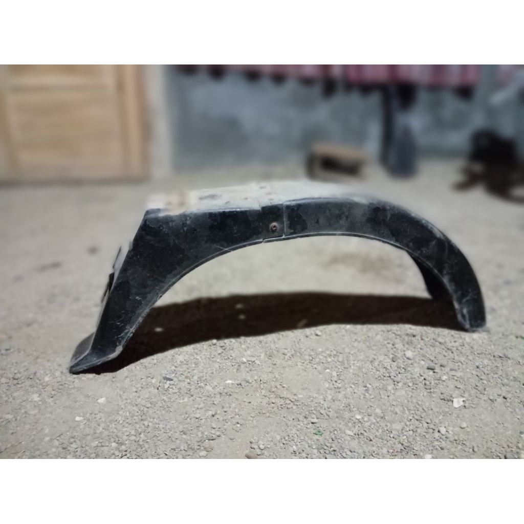 spakbor belakang suzuki a100 econos / original lepasan / spakbor econos