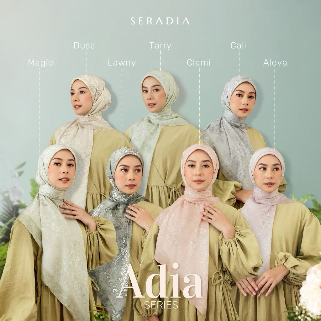 Seradia Hijab Segi Empat Monogram Classic