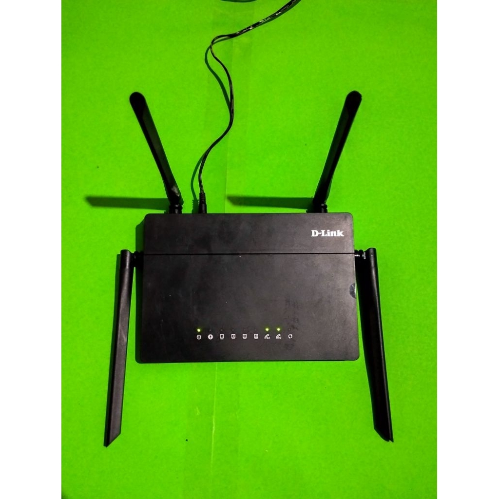D-LINK DIR-822 dualband 2,4 ghz 5 ghz ROUTER Wireless