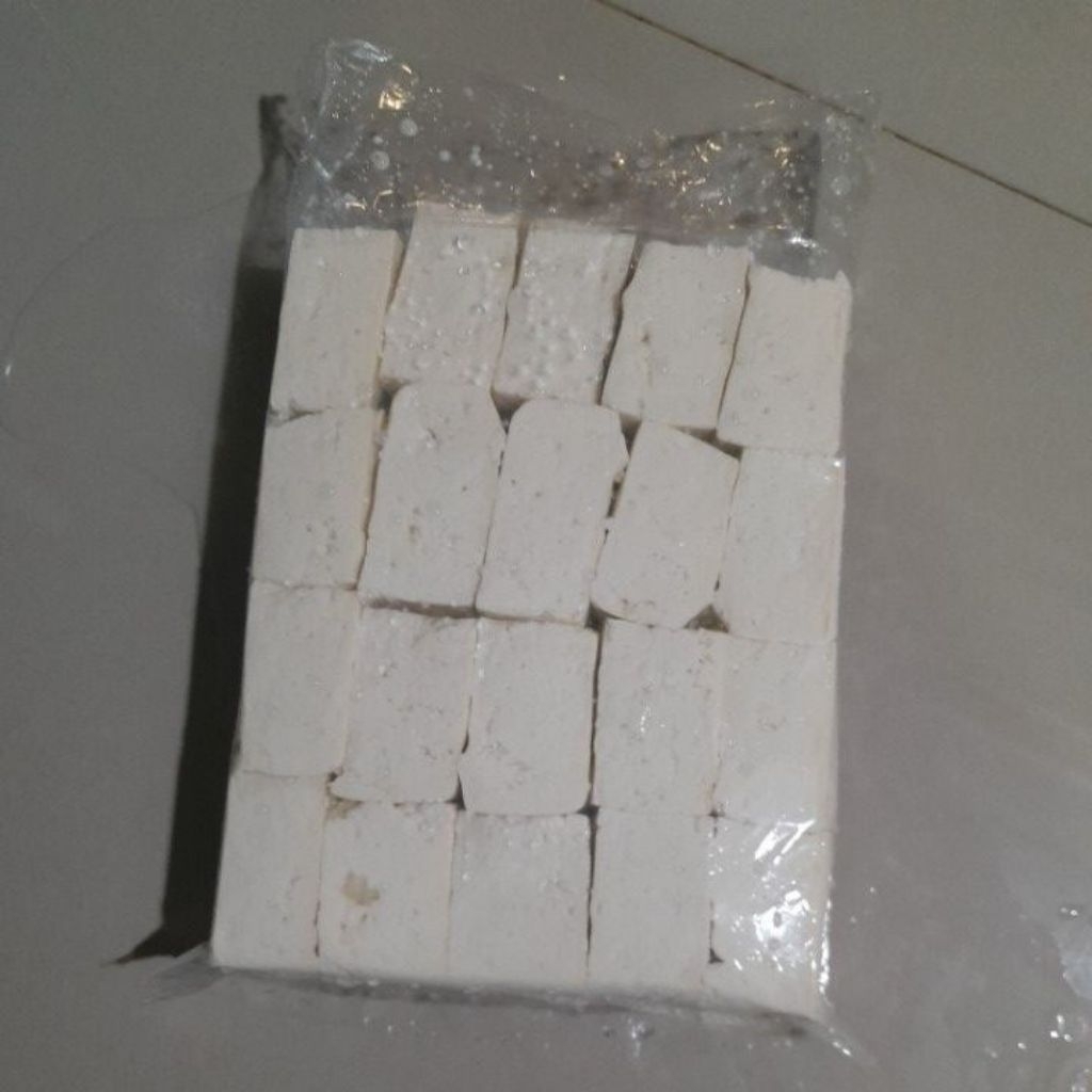 

TAHU PUTIH KECIL ISI 20