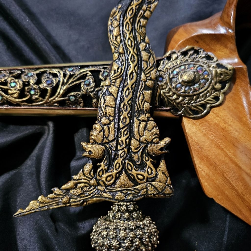 Keris Nogo Temanten Luk 13 Kinatah Sepuh Emas Pamor Kelengan