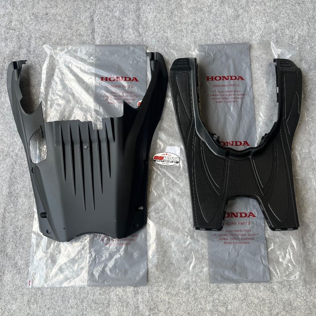 64340-KVY-700 64310-KVY-700 Cover Bawah & Pijakan Kaki Step Honda Beat Karbu