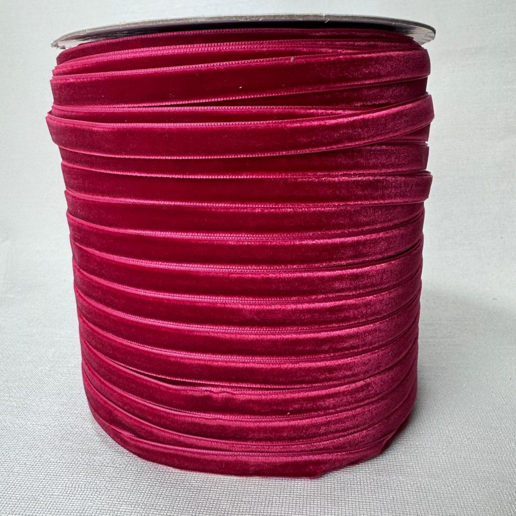 

1 YARD - PITA VELVET PREMIUM 0.6 CM & 0.9 CM