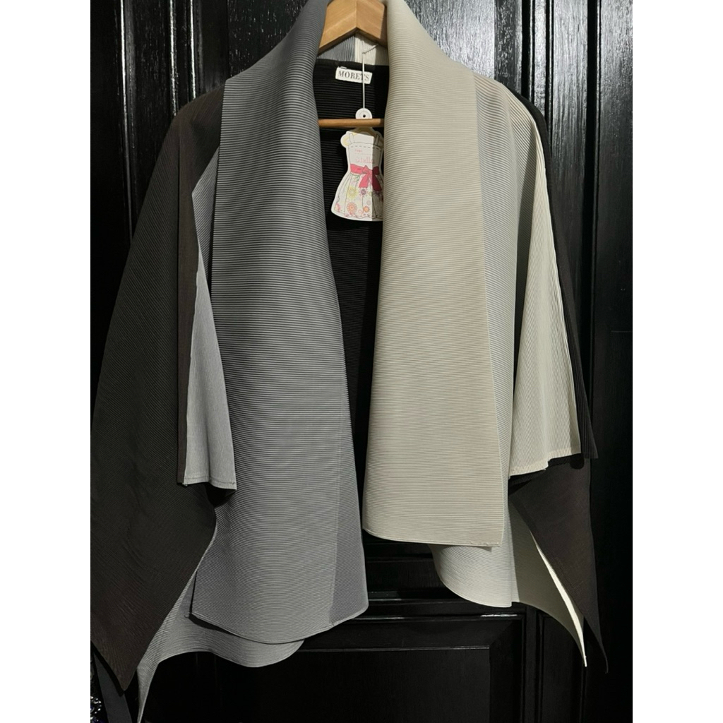 Preloved Outer Premium Pleats 3 Colours Morets