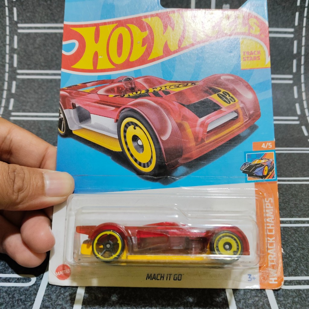 hot wheels mach it go warna merah transparan
