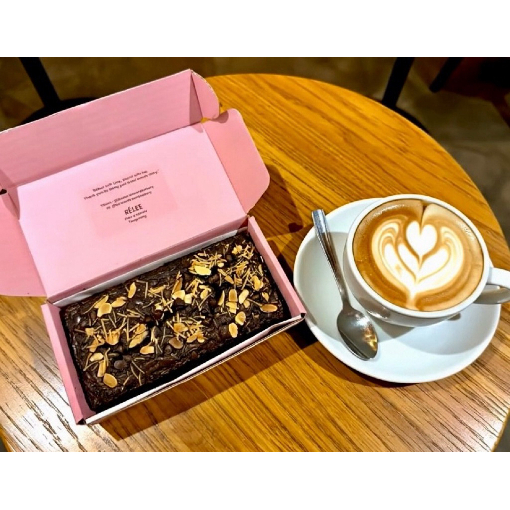 

RÉLEE Fudgy Brownies – Shiny,Lembut ,Nagih!