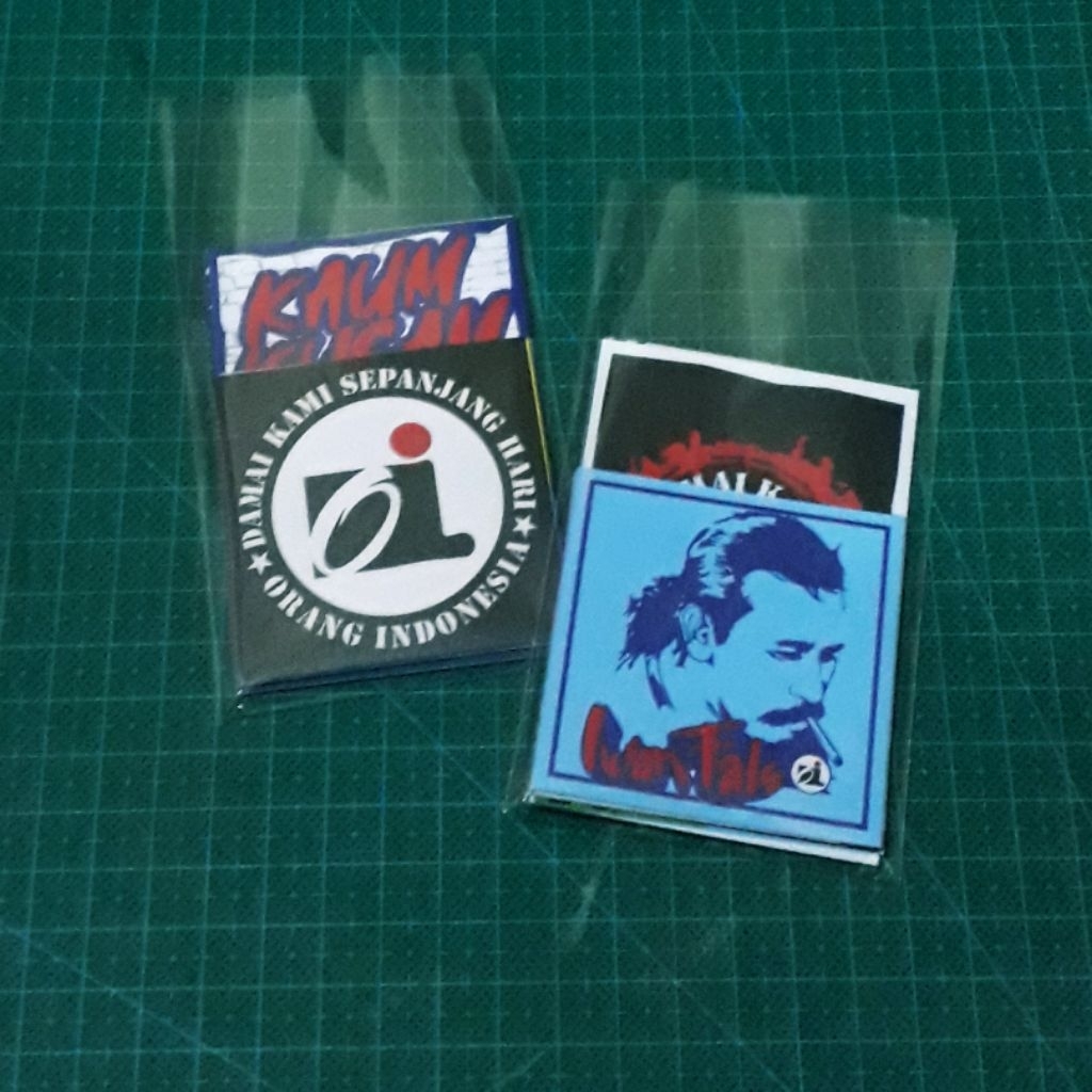 

sarangkupu stiker tempelan oi iwan fals