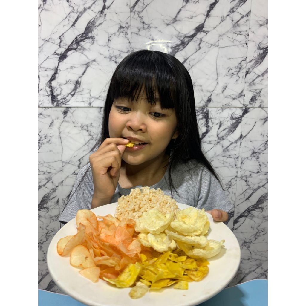

Keripik Pisang Renyah Gurih Kriuk // Keripik Pisang Asin Gurih 70gram