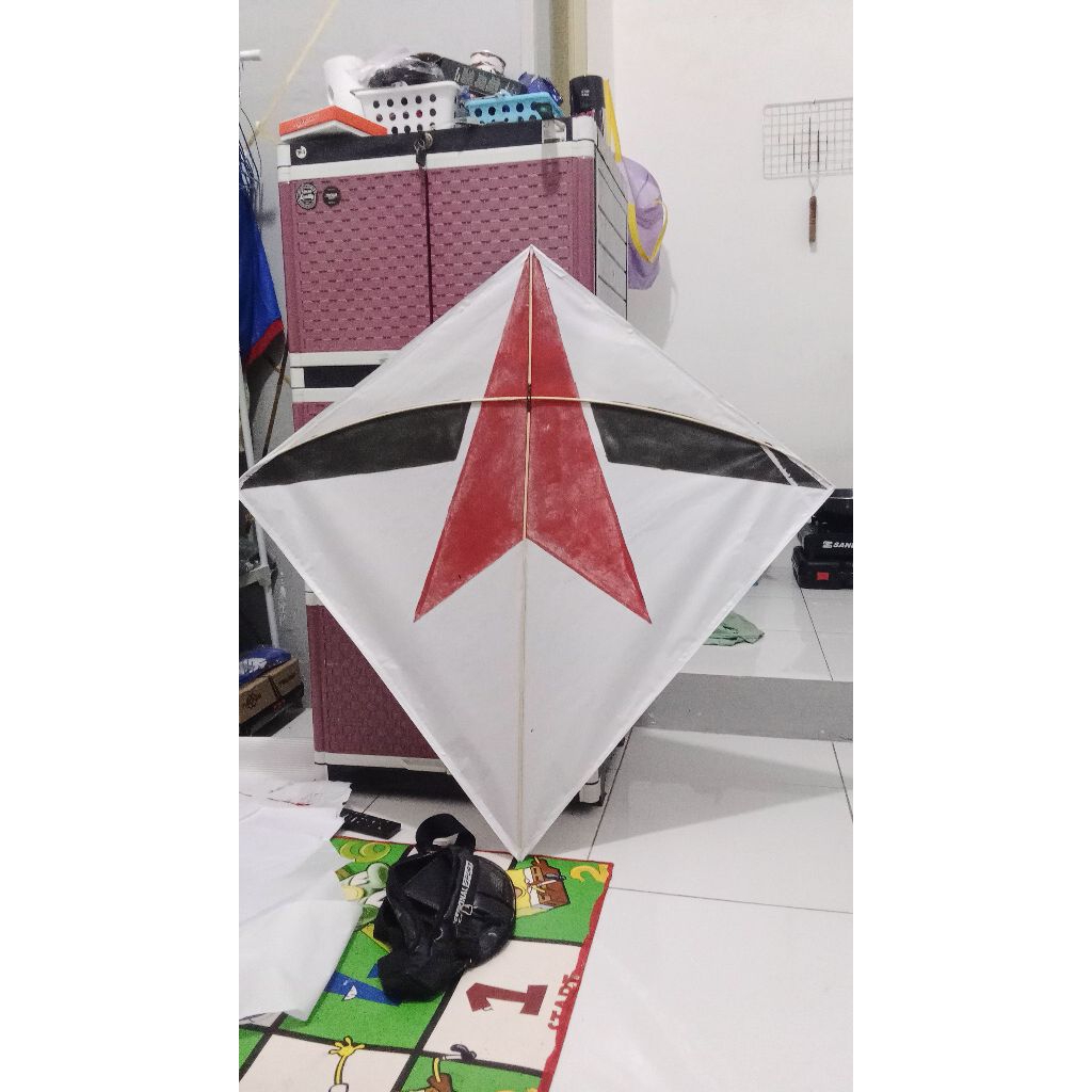 LAYANGAN BOMBER / LAYANGAN ADUAN / KHAS GARUT / ISI 20 PCS