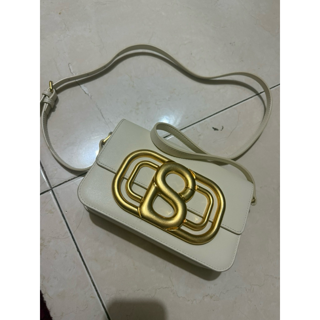 tas buttonscarves briana leather bag putih (chalk)