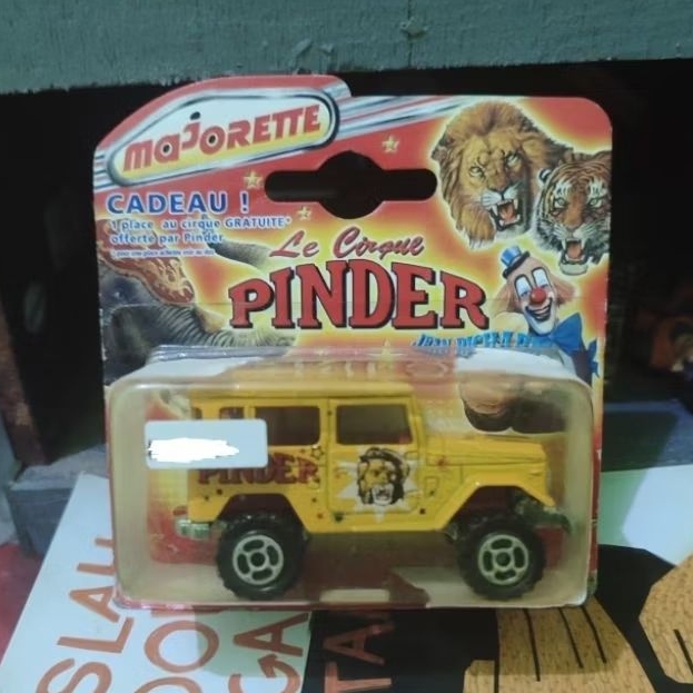 Majorette Toyota Land Cruiser TLC Pinder Jean Richard Circus diecast