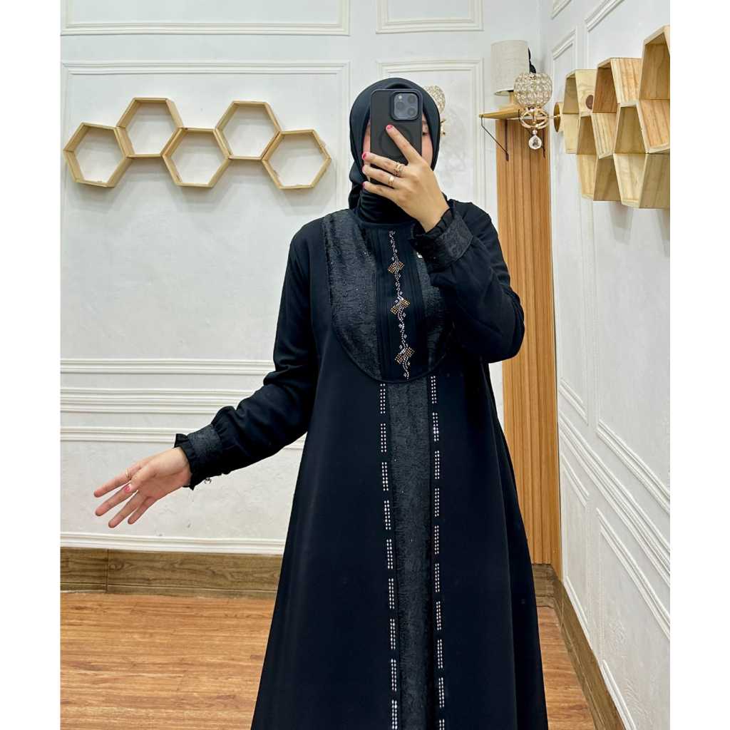 GAMIS HITAM MUSLIM WANITA MEWAH DAN ELEGAN