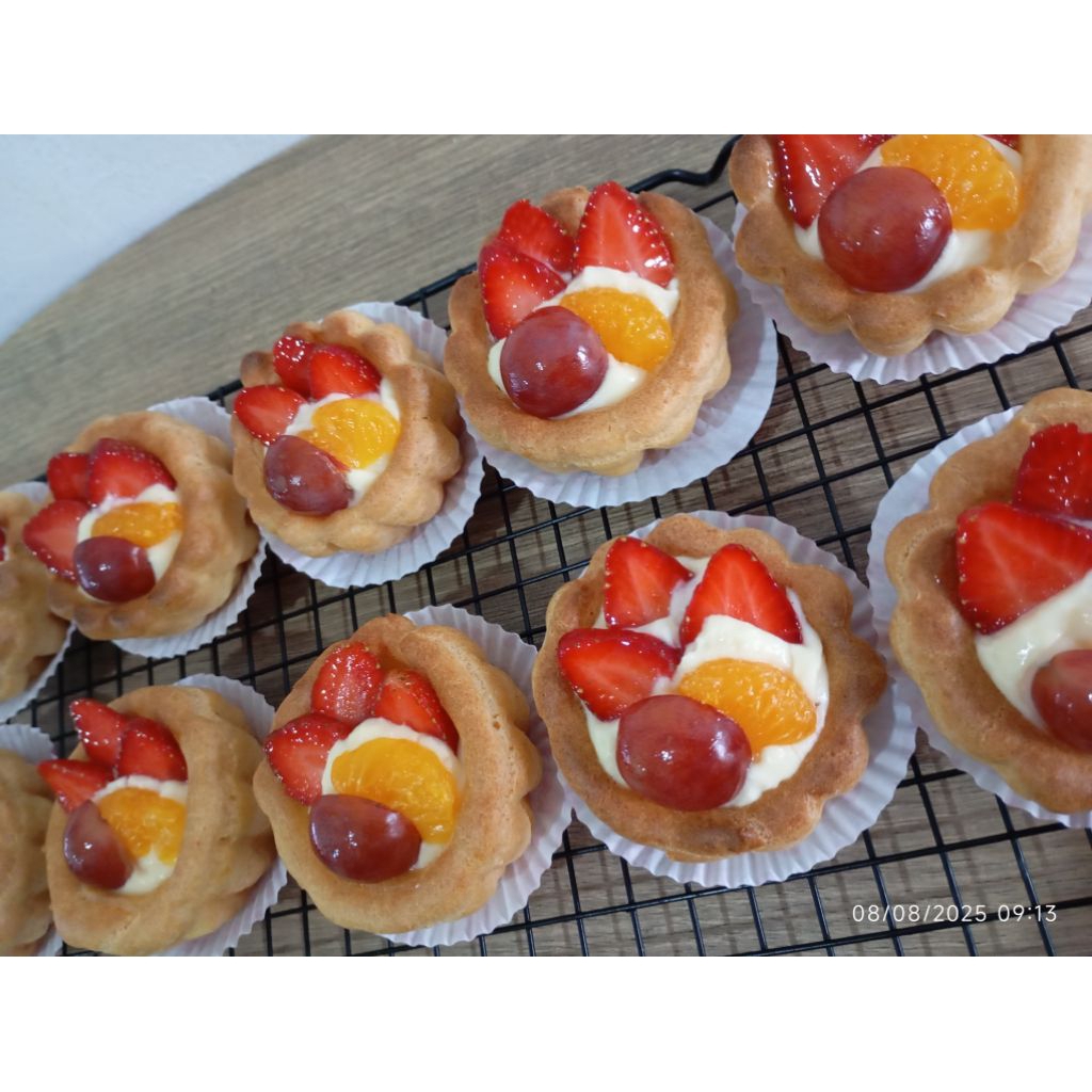 

SOES BUAH SOES KLASIK TOPPING BUAH