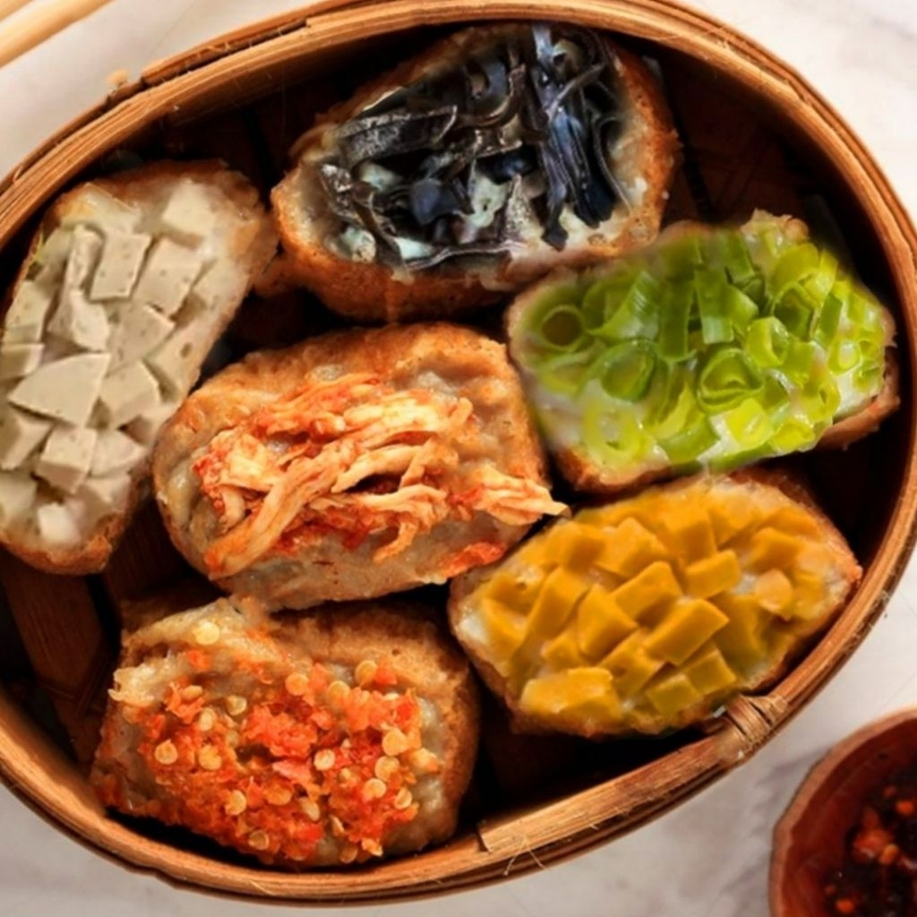 

Tahu Bakso Varian banyak topping