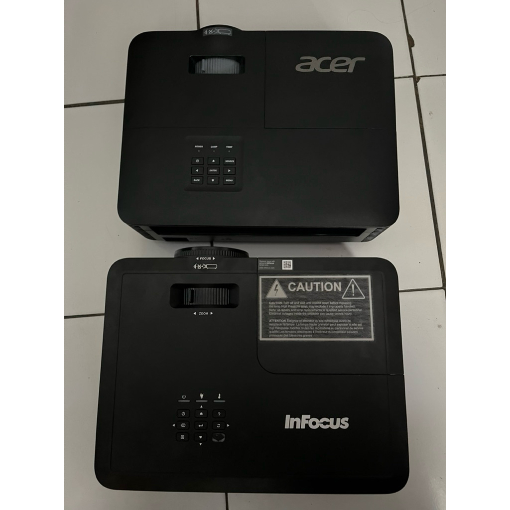 INFOCUS 112AA & ACER X1