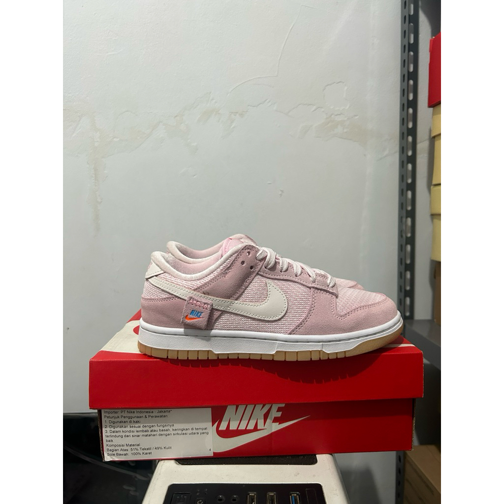 Nike dunk low teddy bear pink (100% authentic)