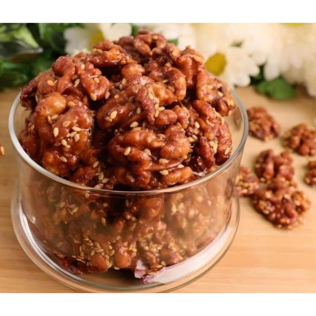

Honey sesame walnuts snack.crunchy candied walnuts.snack kacang walnut enak ketagih 200g