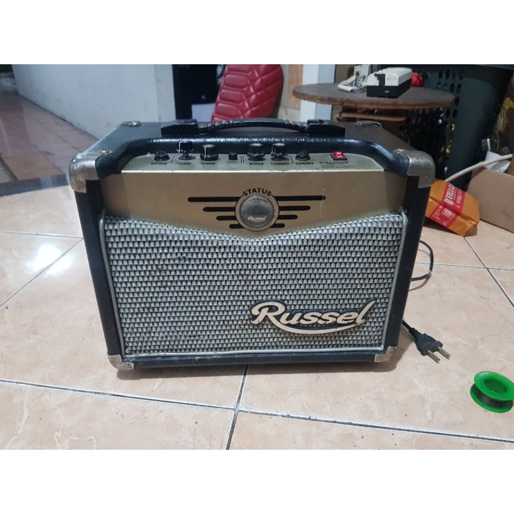 ampli gitar Russel RG10