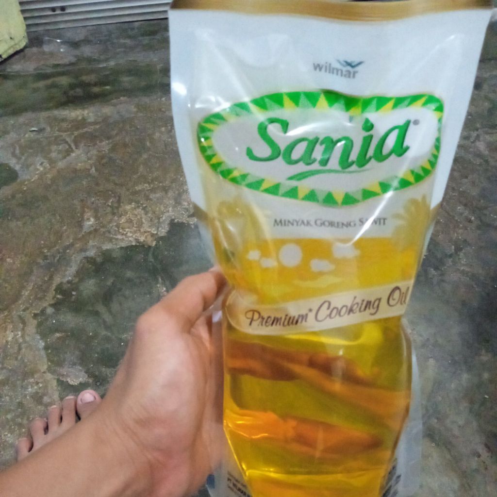 

minyak sania 1L
