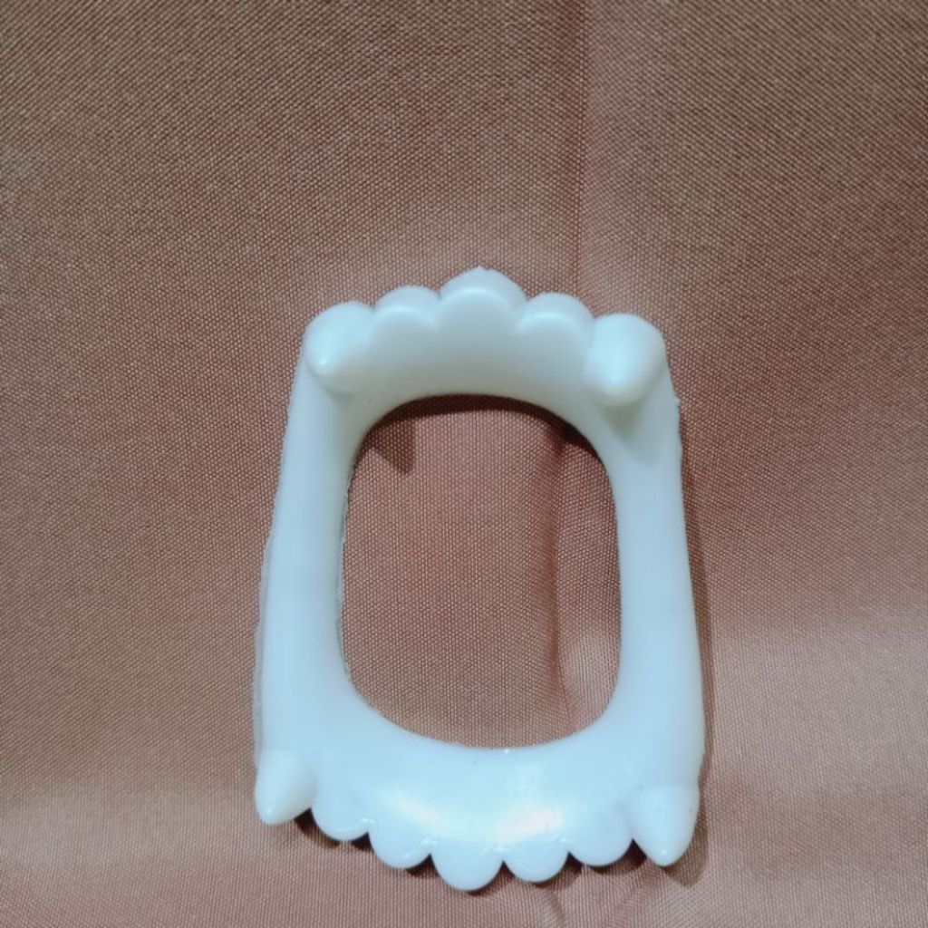 mainan gigi palsu, gigi taring, gigi vampire, mainan prank