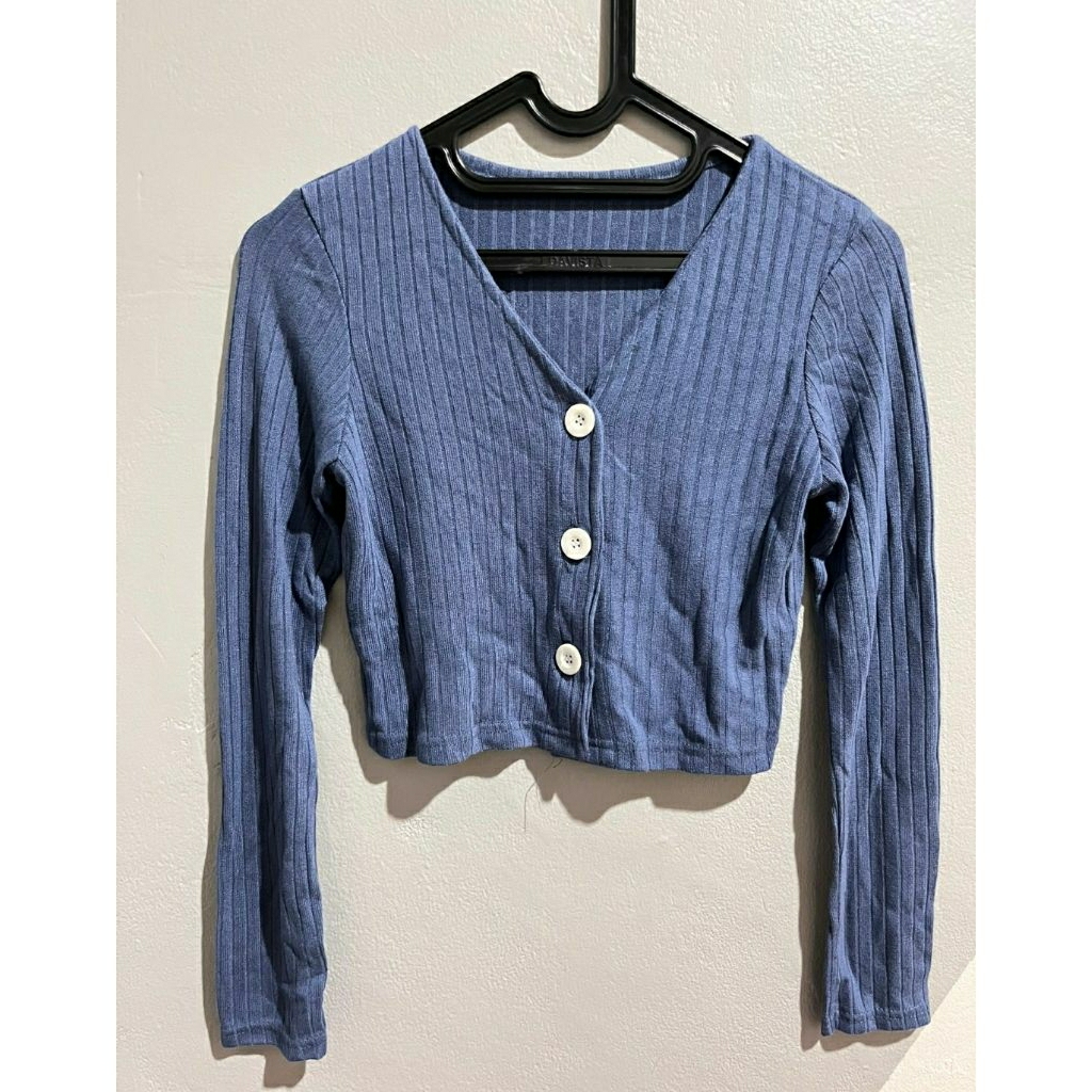 cardigan rajut biru