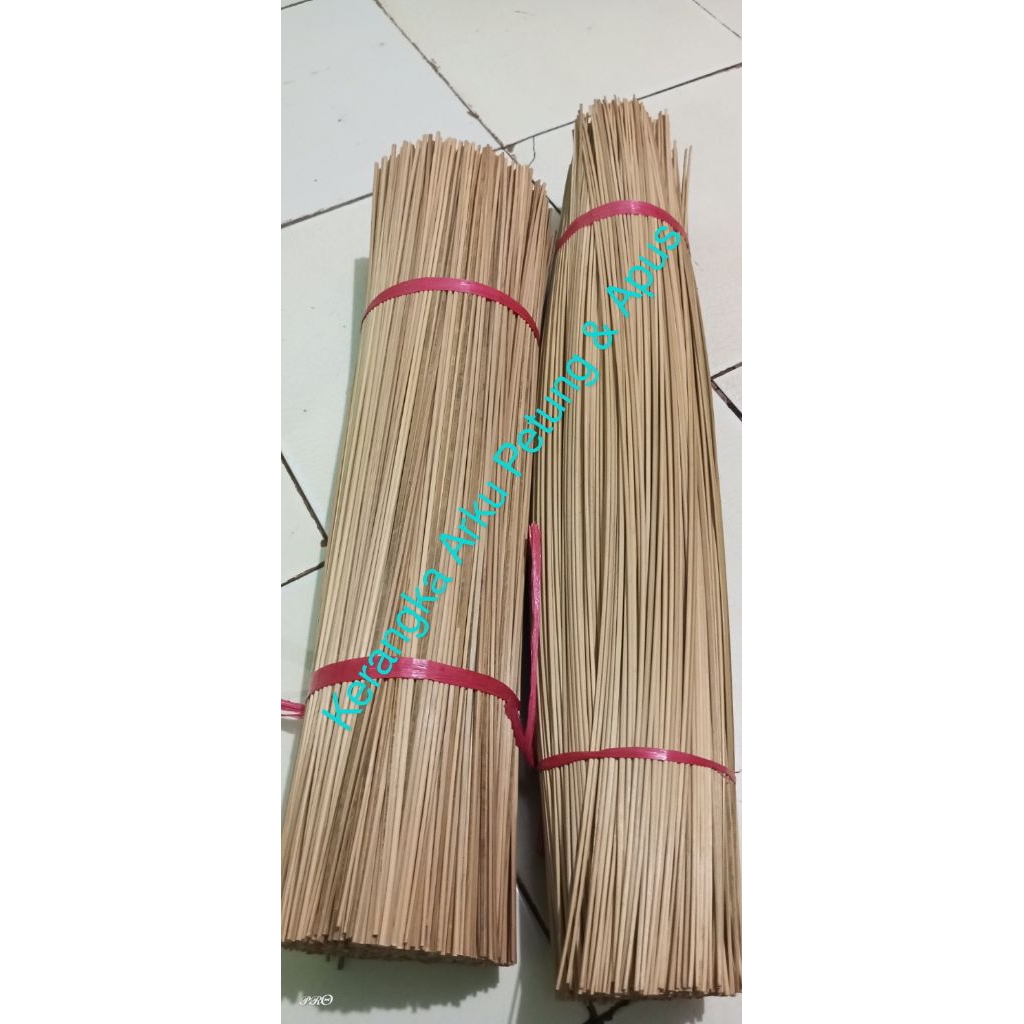 BITINGAN KERANGKA ARKU LAYANGAN SEPASANG SUDAH DI RAUT UJUNG UDAH LINCHIP BAHAN BAMBU APUS & PETUNG 