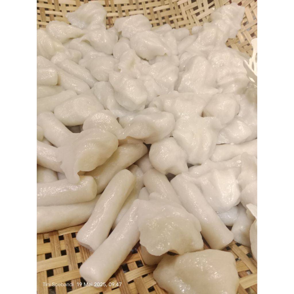 

pempek dos tanpa. ikan ukuran sedang