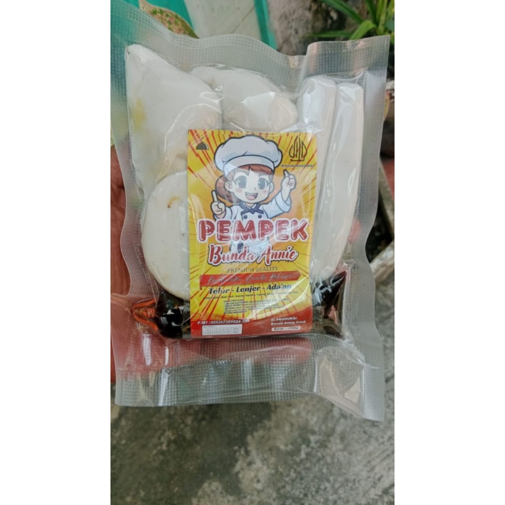 

pempek bundaannie isi 6 biji kemasan vacum emboss