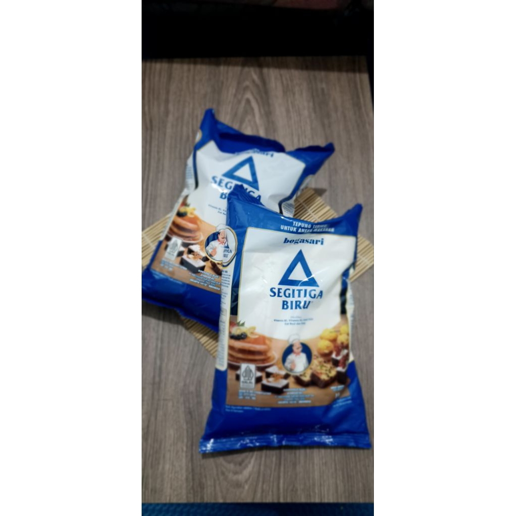 

Terigu Segitiga biru Premium 1karton Gosend