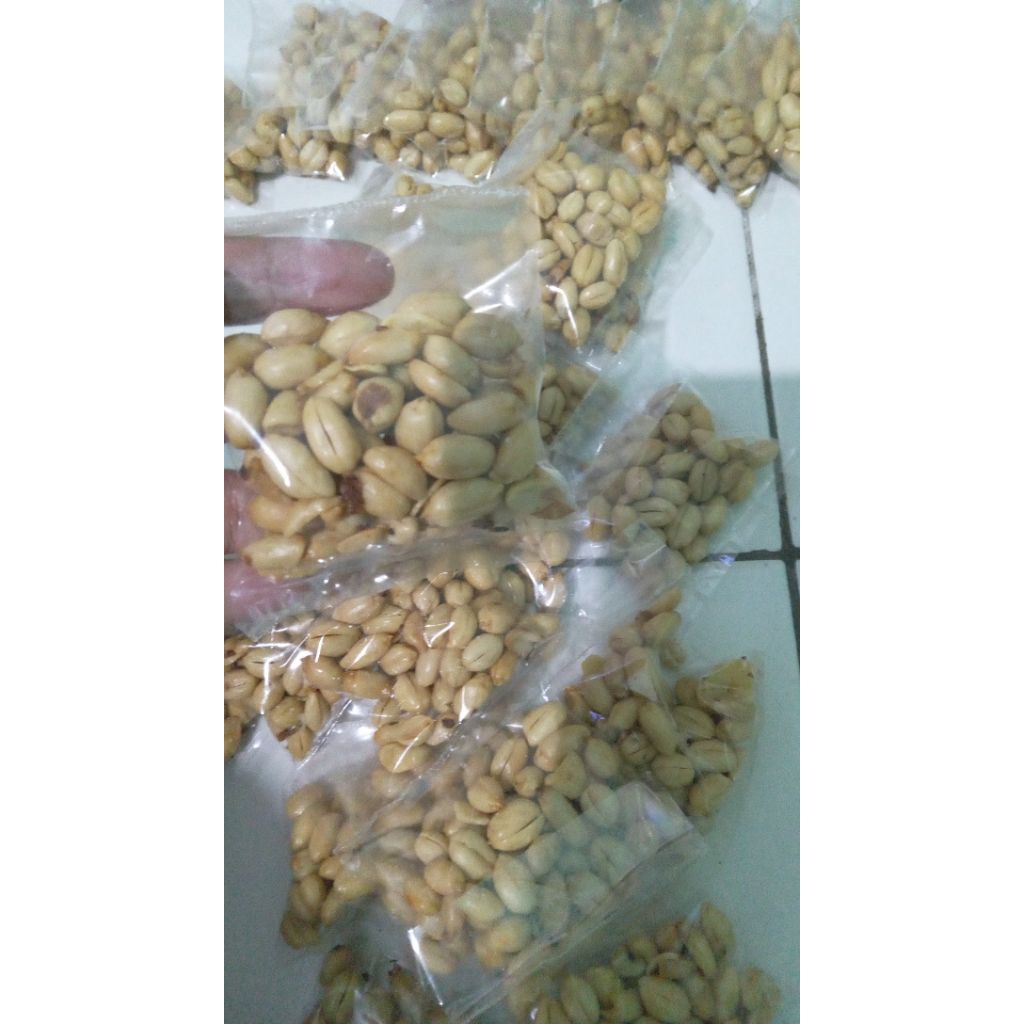 

Kacang Goreng Bawang Renyah