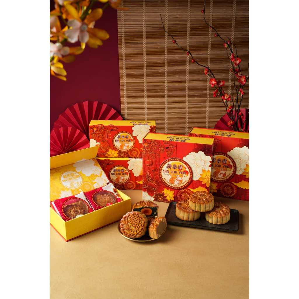 

Mooncake / Kue Bulan Sin Lok Yen 1 Dus isi 2
