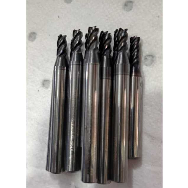 ENDMILL 4 MM CARBIDE BEKAS LAYAK PAKAI... ENDMILL 4MM