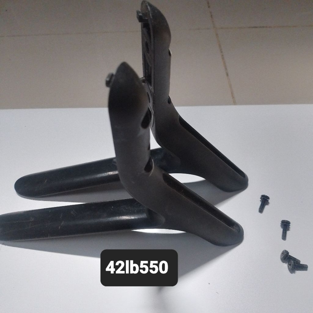 STAND DUDUKAN KAKI TV LED LG 42LB550