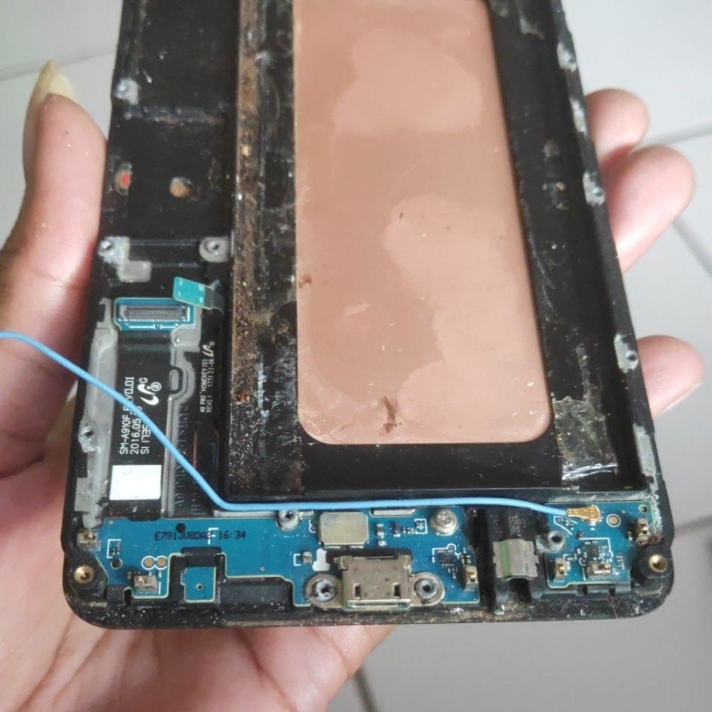 

PAPAN CAS+ FREAM TATAKAN LCD SAMSUNG A9 PRO NORMAL GARANSI
