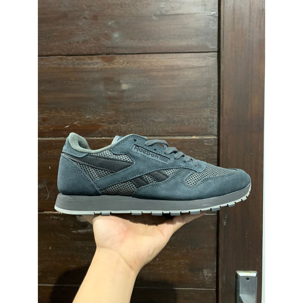 Reebok Classic Utility Dark Grey