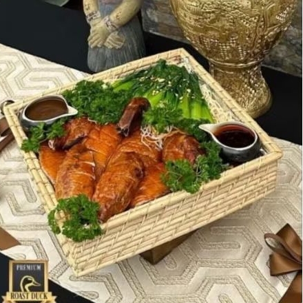 

Roast Duck Noodles Parcel
