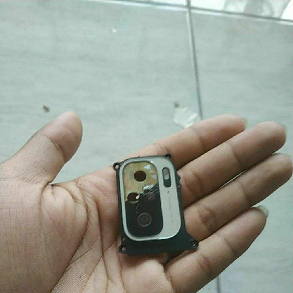 kaca kamera bekas Redmi note 10s, minus pecah