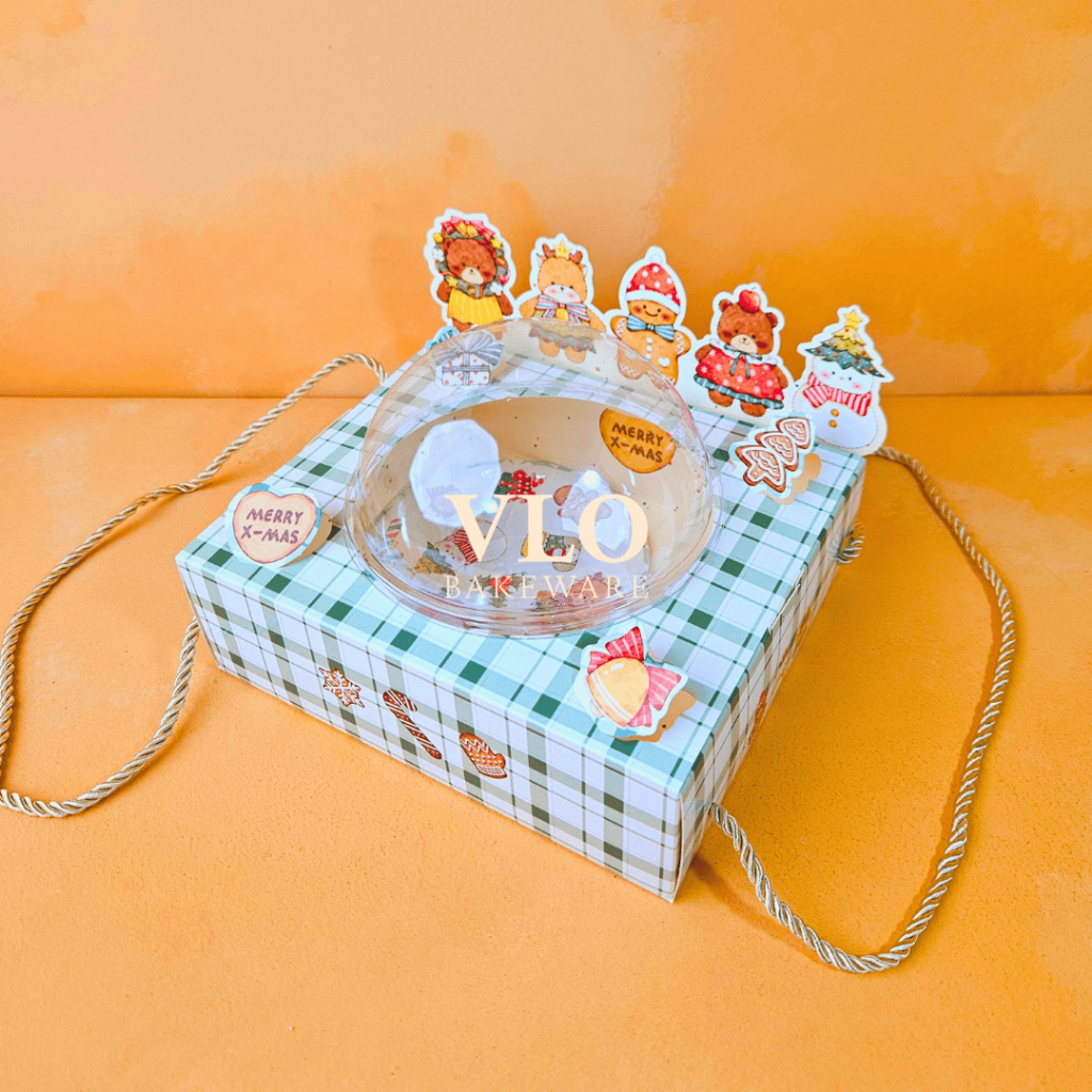 

Kotak kue natal termasuk bola dan handle | cake box christmas premium | kotak hampers natal