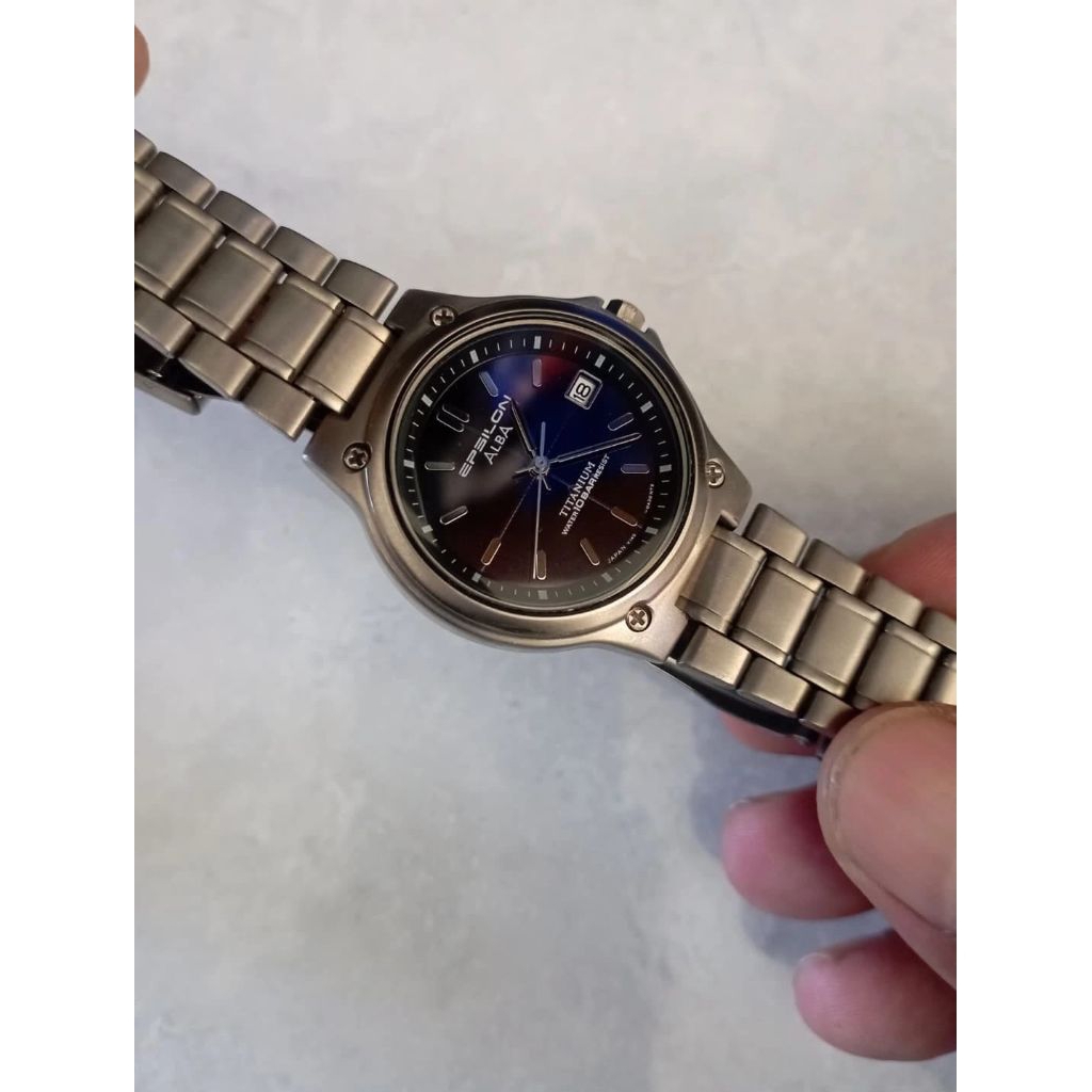 ALBA EPSILON TITANIUM  SOLAR POWERED RECHARGE V145-OA20