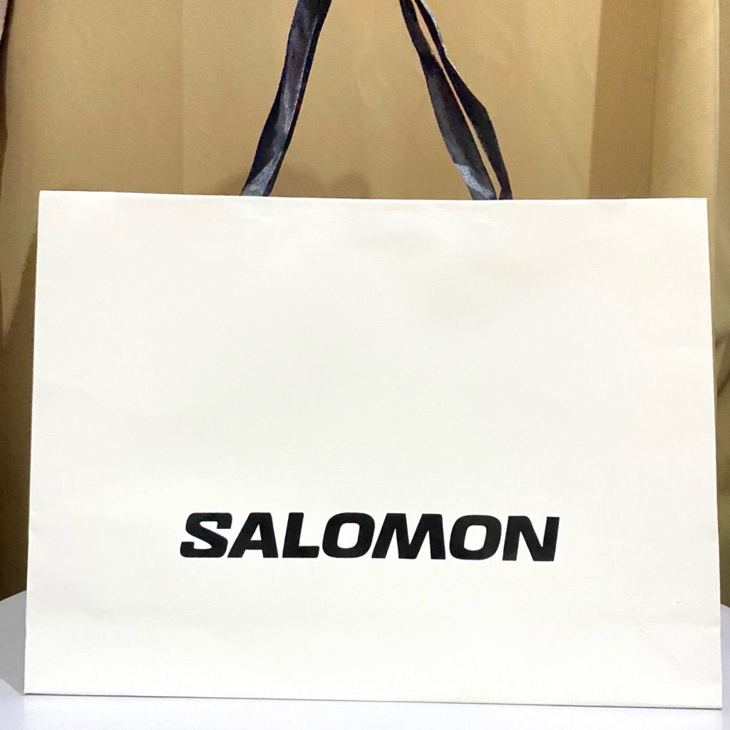

Paper Bag SALOMON Paper Bag Pembungkus Kado